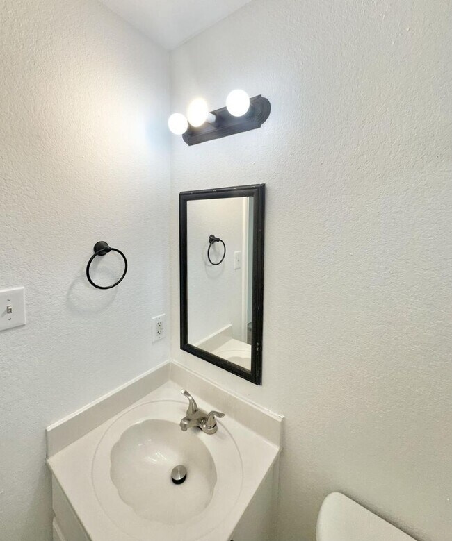 Building Photo - AVAILABLE SOON; APPLY TODAY!!