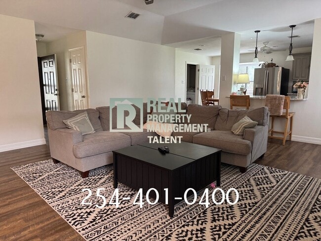 Building Photo - COMING SOON!!! 3-Bedroom, 2-bathroom home ...