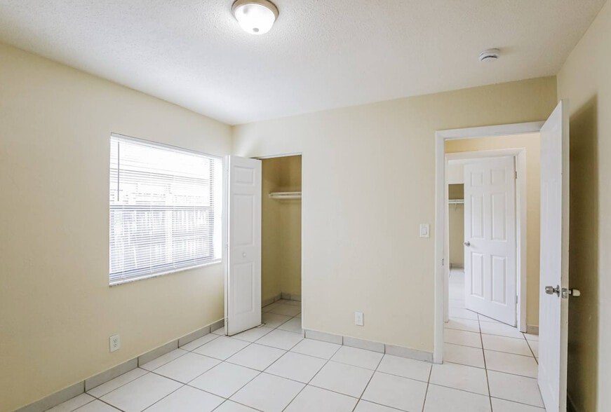 Building Photo - 7420 Johnson St