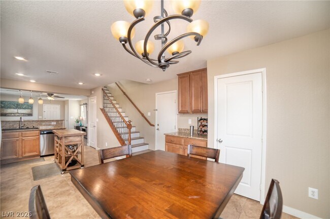 Building Photo - 504 Beckton Park Ave