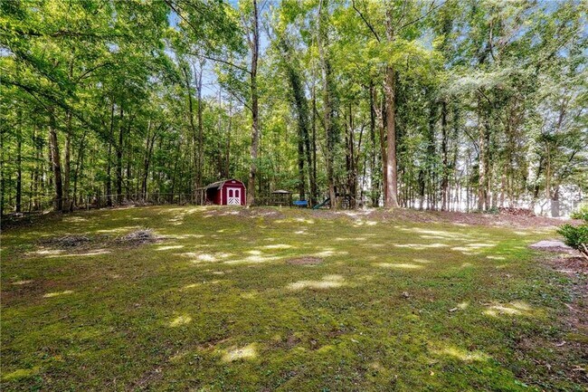 Building Photo - 2885 Webb Rd