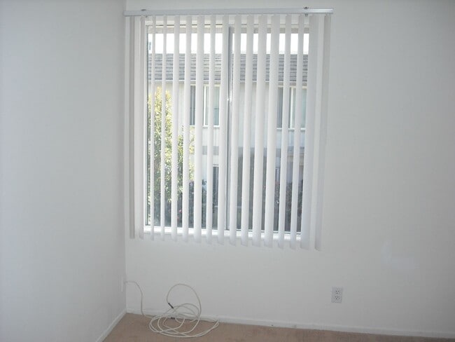 Building Photo - 1851 Fisher Dr