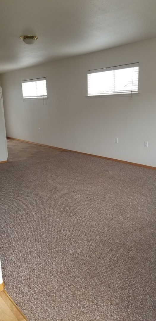 Building Photo - SP42