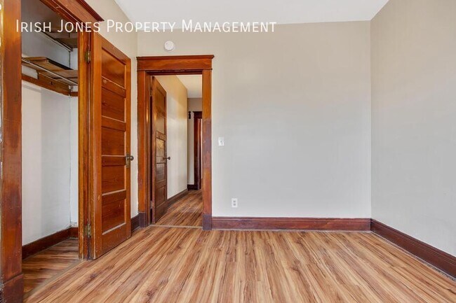 Building Photo - 67 Newman Pl