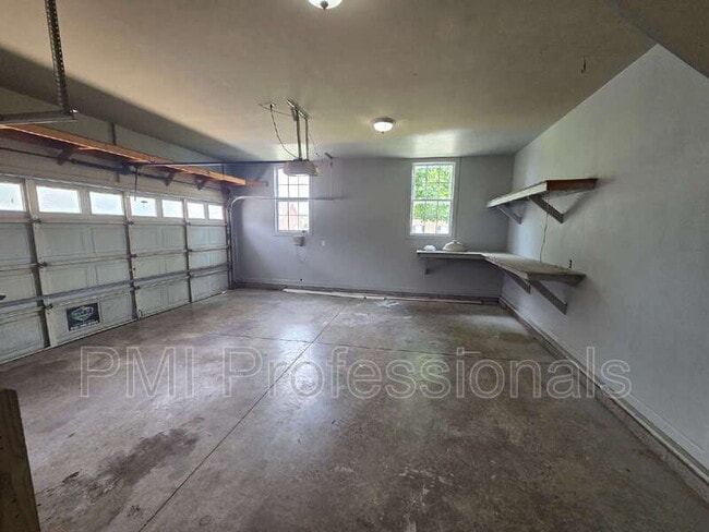 Building Photo - 3606 Geneva Dr