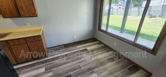 Building Photo - 828 E Street-105