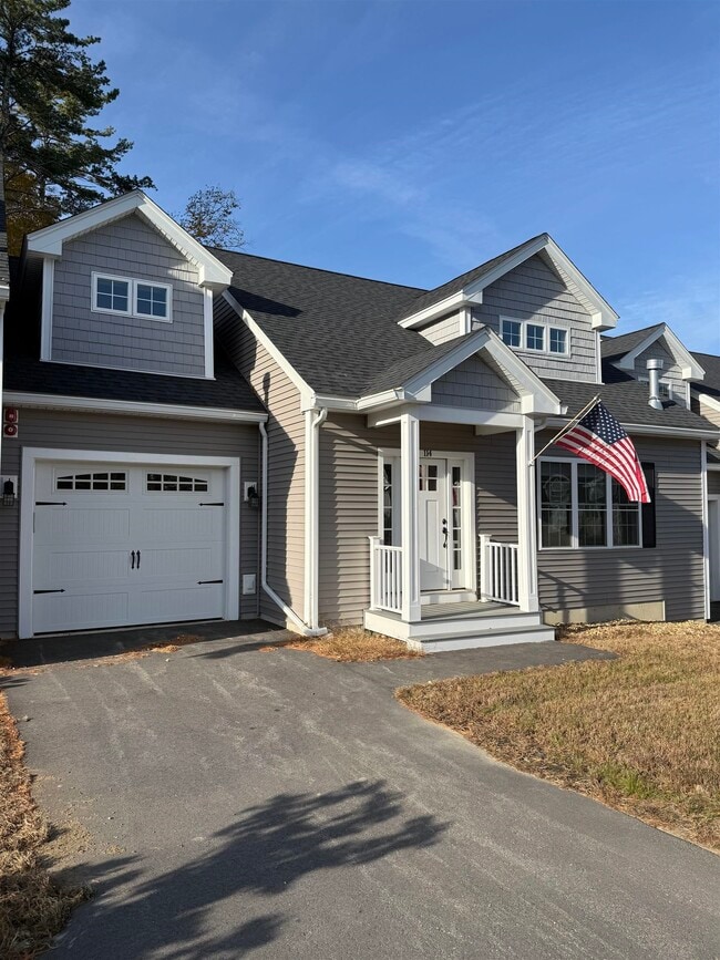 Primary Photo - 114 Brook Hl