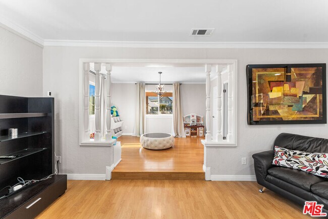 Building Photo - 18032 Mariner Dr