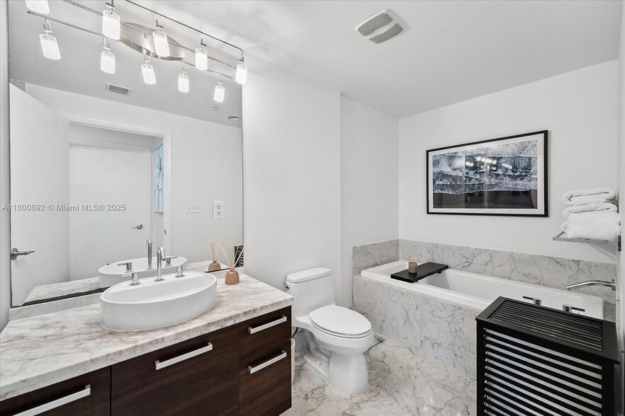 Bathroom & Soaking Tub - 244 Biscayne Blvd