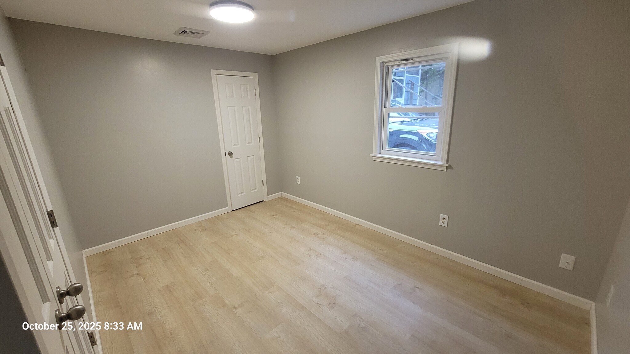 Building Photo - 1038 9th St