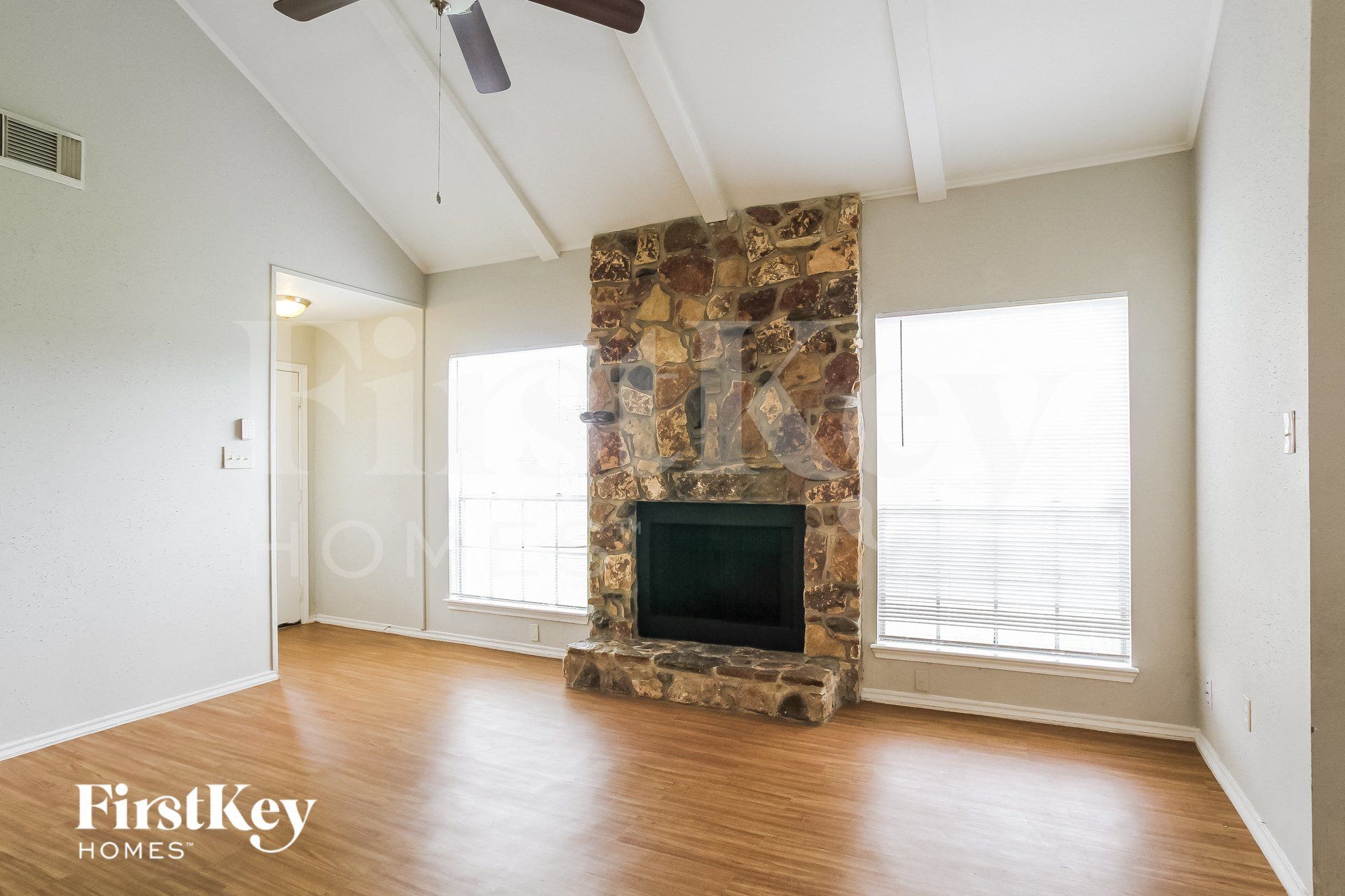 Building Photo - 5406 Carousel Cir