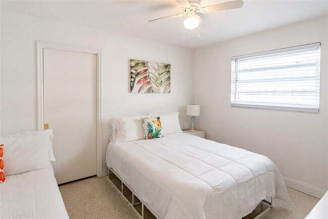 Building Photo - 1469 NW 10th St