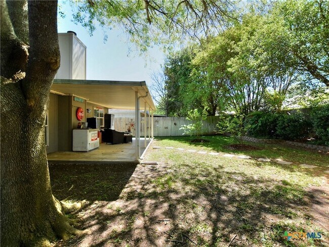 Building Photo - 4602 Waterbury Dr