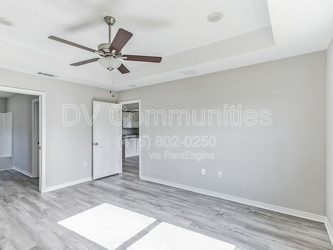 Building Photo - 2888 N 24th Ave