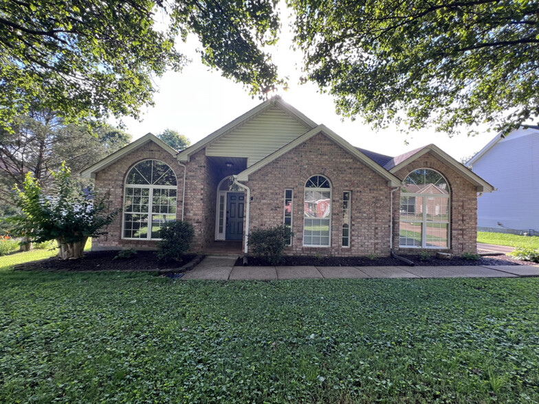 Primary Photo - 2262 Joann Dr