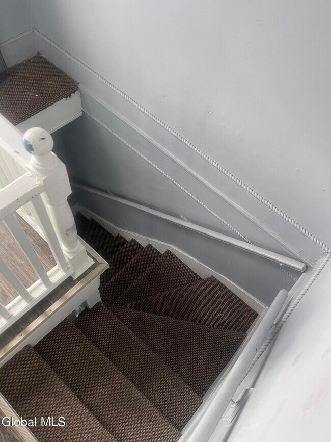 Building Photo - 2 Broadway