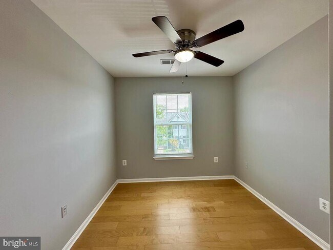 Building Photo - 15503 Kennett Square Way