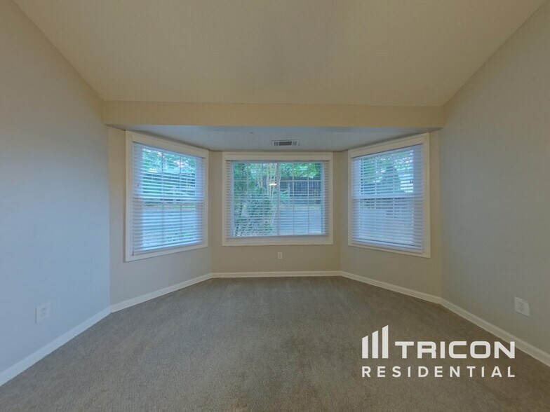Building Photo - 3282 Newtons Crest Cir