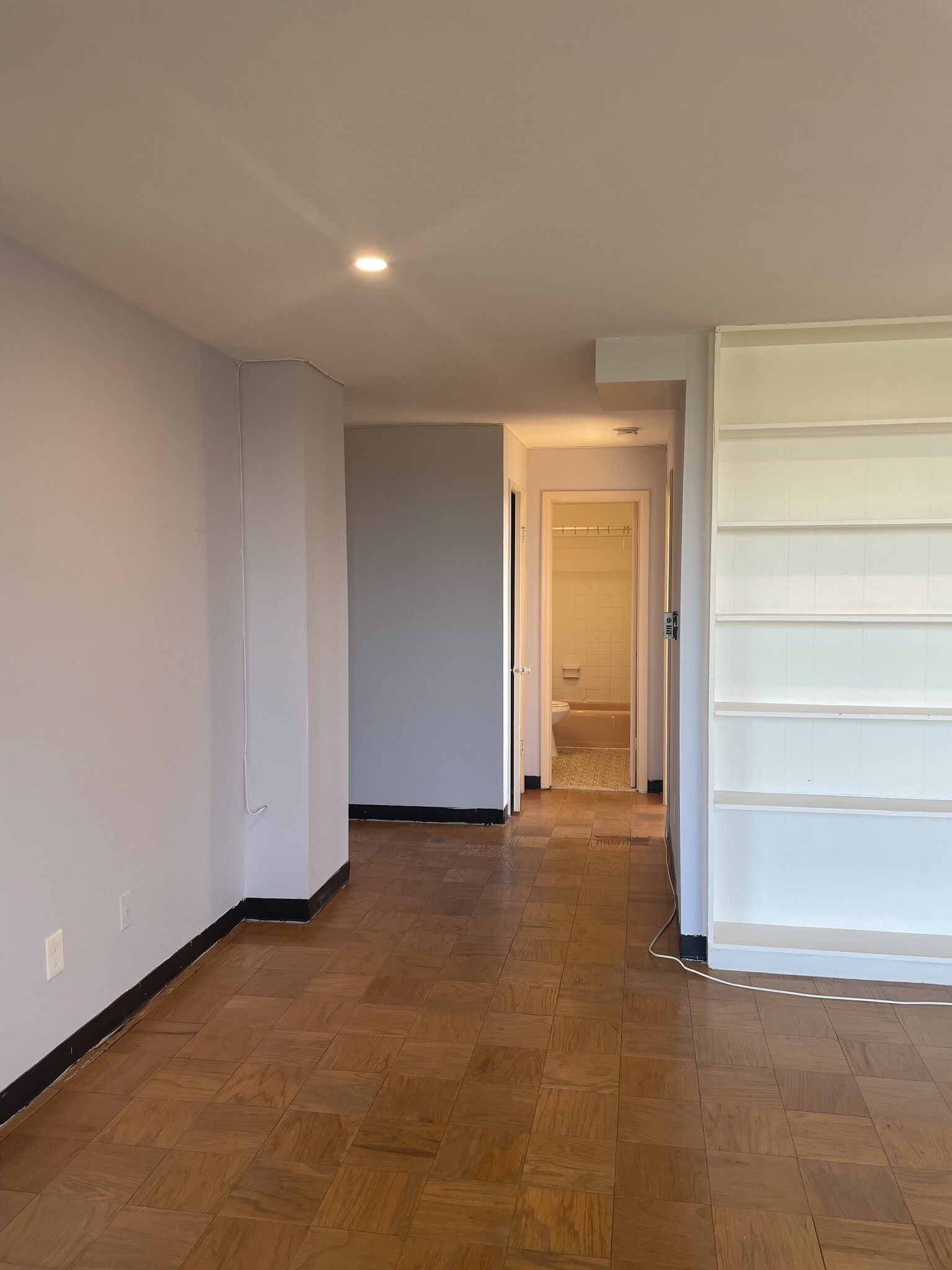 Building Photo - 1512 S Arlington Ridge Rd