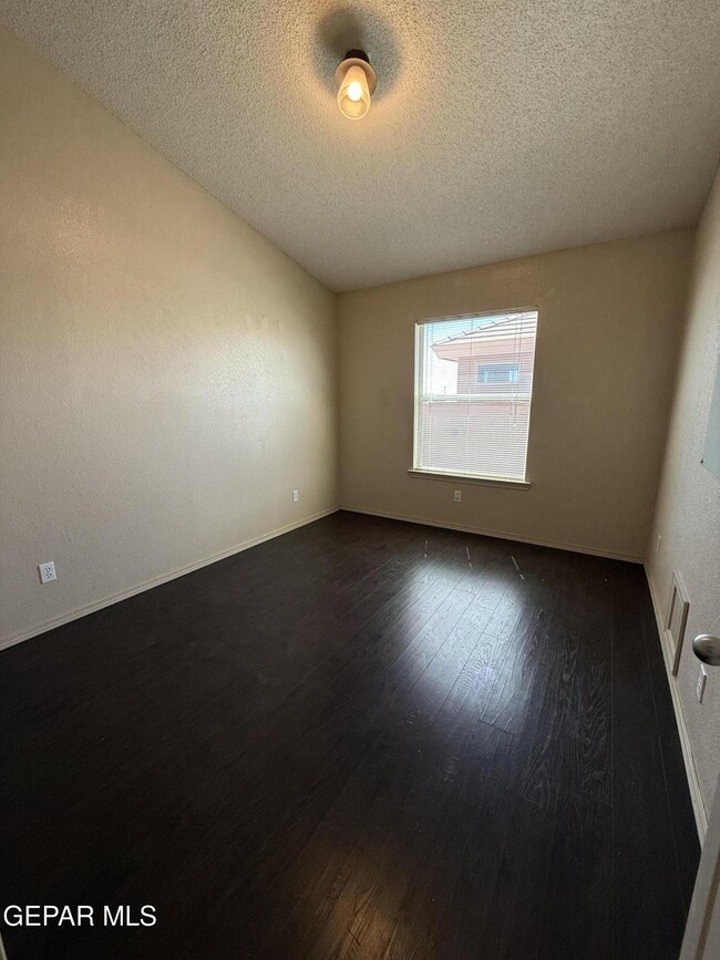 Building Photo - 12557 Paseo Lindo Dr