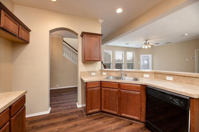 Building Photo - 2510 Sedona St
