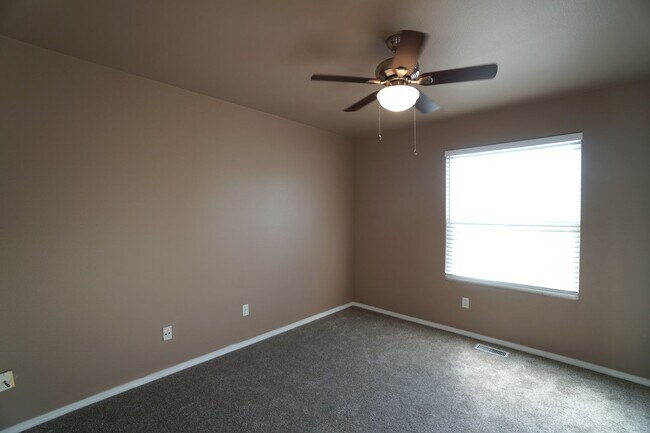 Building Photo - 3411 MacGregor Dr