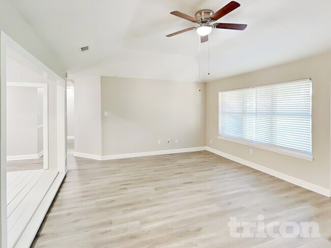 Building Photo - 5507 Bridgegate Dr