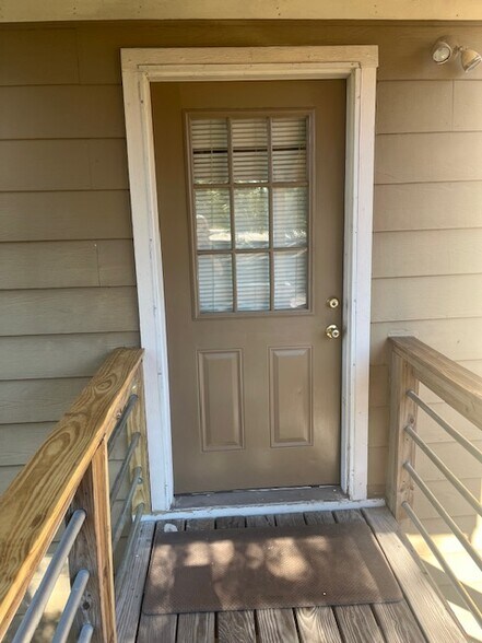 Building Photo - 17903 E Strack Dr