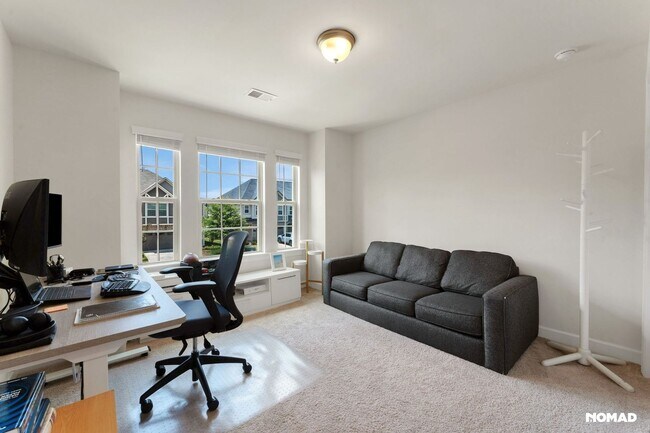 Building Photo - Charming 3BR House in Charlotte