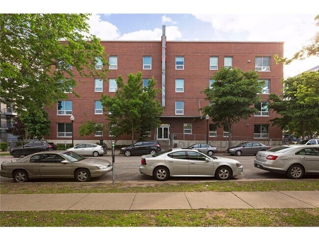 Building Photo - 710 N 4th St