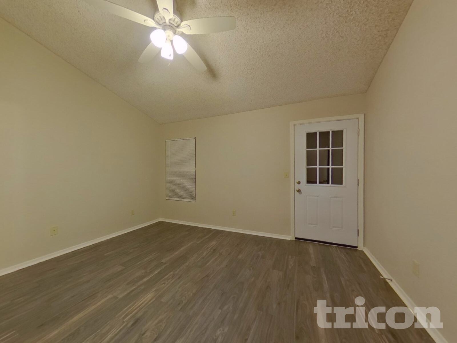 Building Photo - 1313 N Avoca