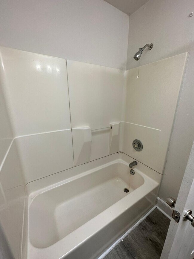 Building Photo - 4801 Cordelia Ave