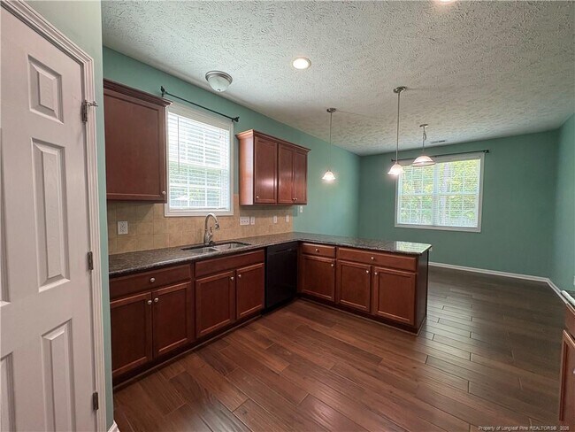 Building Photo - 4007 Beaubien Dr
