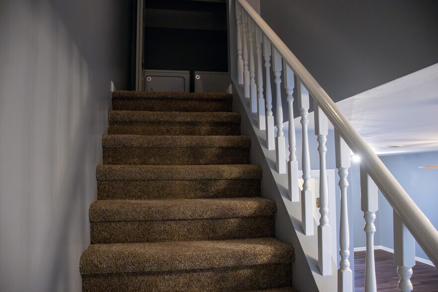 Building Photo - 938 Bradley Bell Dr