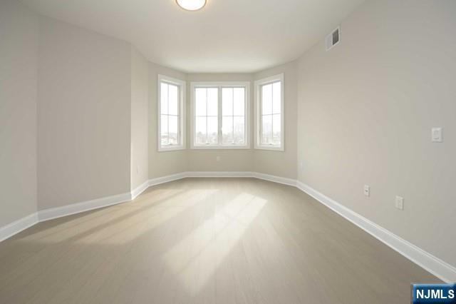 Building Photo - 555 10th St