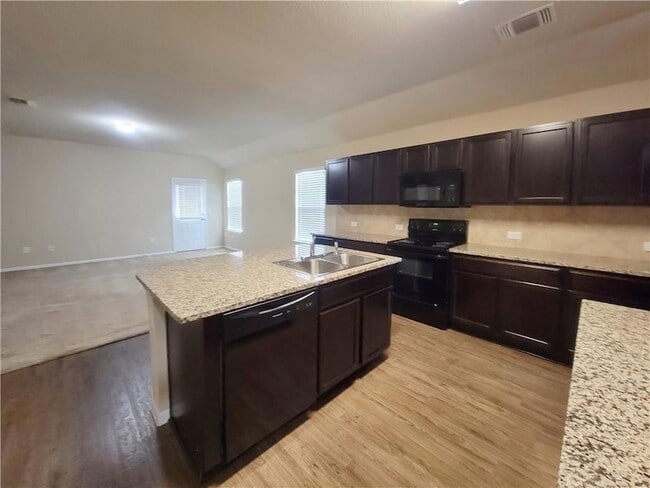 Building Photo - 11924 Riparian Rd