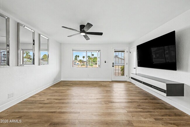 Building Photo - 4101 E Calavar Rd