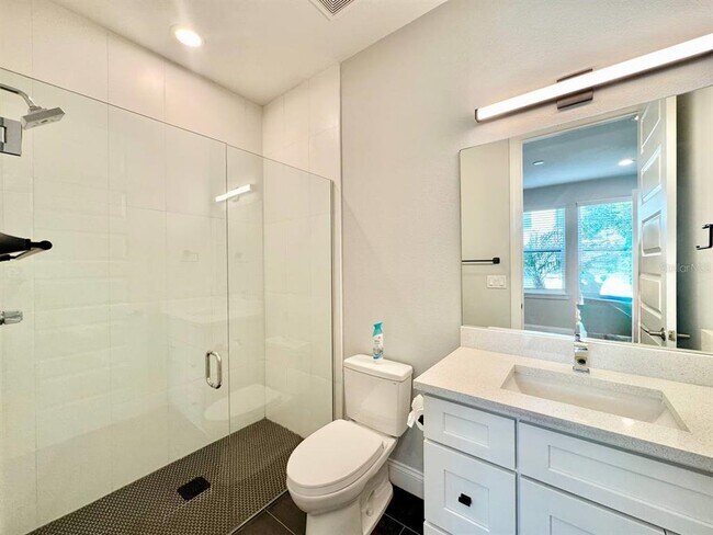 Building Photo - 4215 W North A St