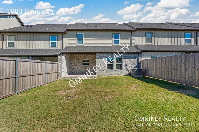 Building Photo - 1003 Debby Ct