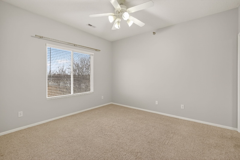 Building Photo - 1340 SE Florence Dr