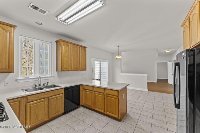 Building Photo - 8 Connor Dr