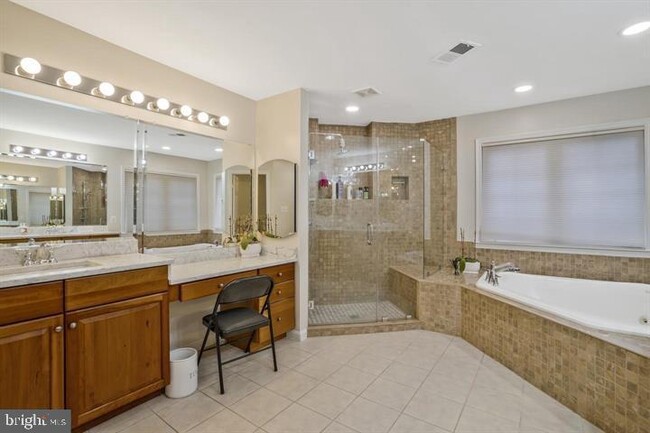 Building Photo - 2393 Watters Glen Ct
