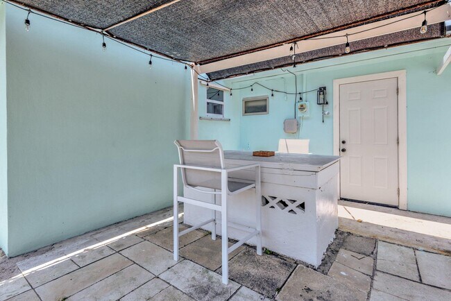 Building Photo - 3837 NE Melba Dr