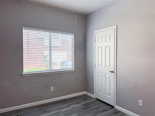 Building Photo - 1212 Maple Terrace Dr