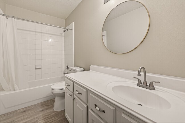 Building Photo - 19434 Brook Village Rd