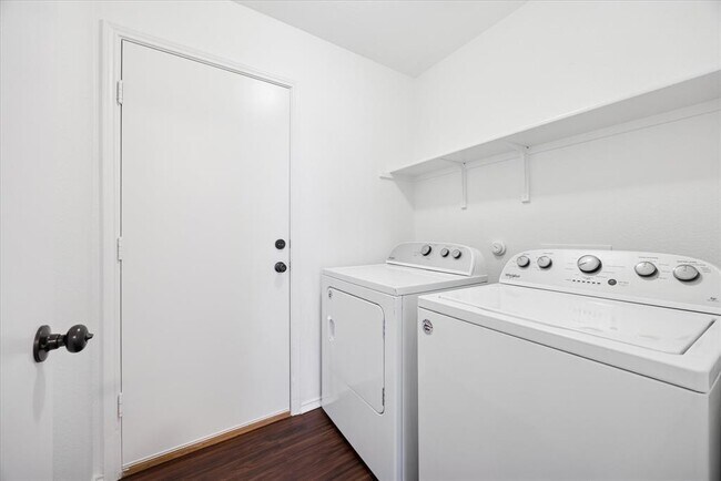 Building Photo - 11304 Autumn Ash Dr