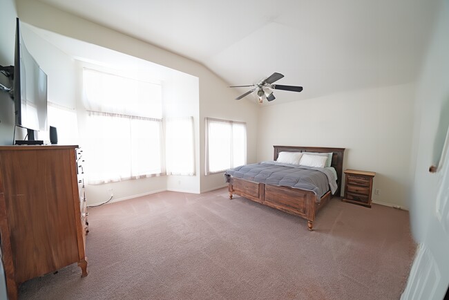 Building Photo - 1820 Dawnridge Ct