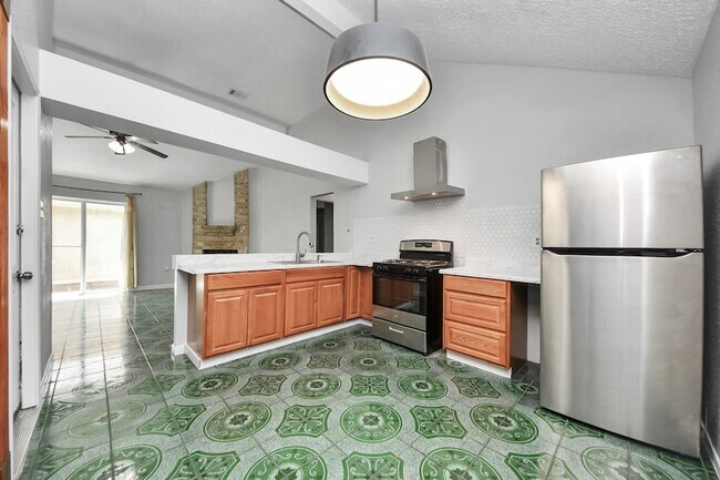 Building Photo - 9211 Autumn Harvest Dr