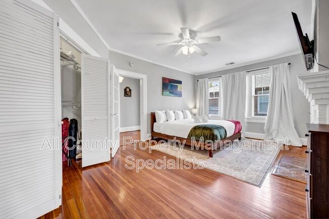 Building Photo - 1037 Kinard Ct