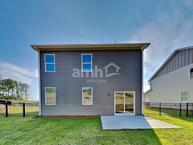 Building Photo - 800 Headland Wy